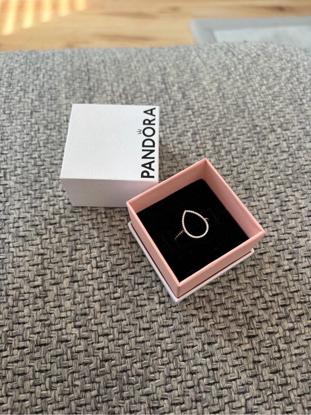 Pandora Teardrop Silhouette Ring